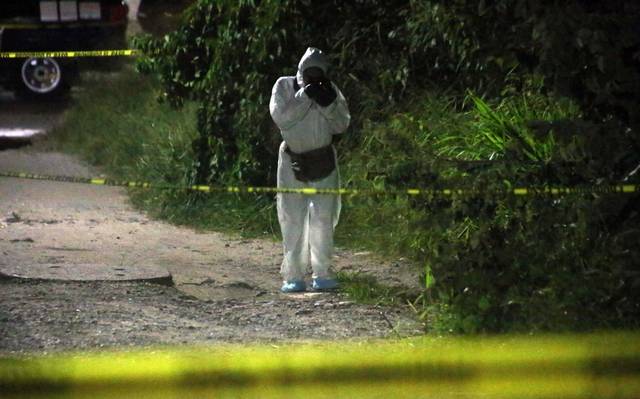 Abandonan cuerpo con tiro de gracia sobre la carretera Morelia-Chiquimitío