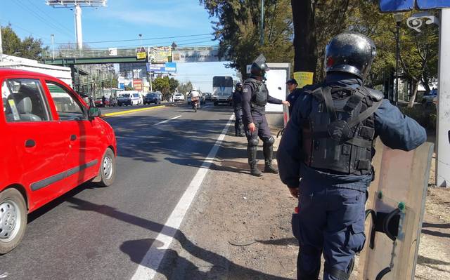 Ciudadanos y SSP evitan bloqueo magisterial en salida a Pátzcuaro