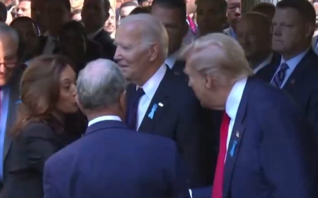 Harris y Trump se reencuentran con un cordial apretón de manos en homenaje a víctimas 11-S