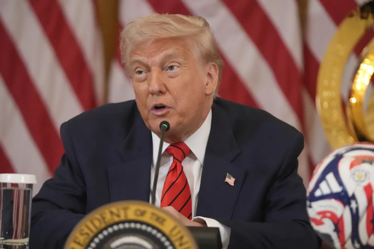 Cancela EU entrevistas para visa de estudiantes extranjeros